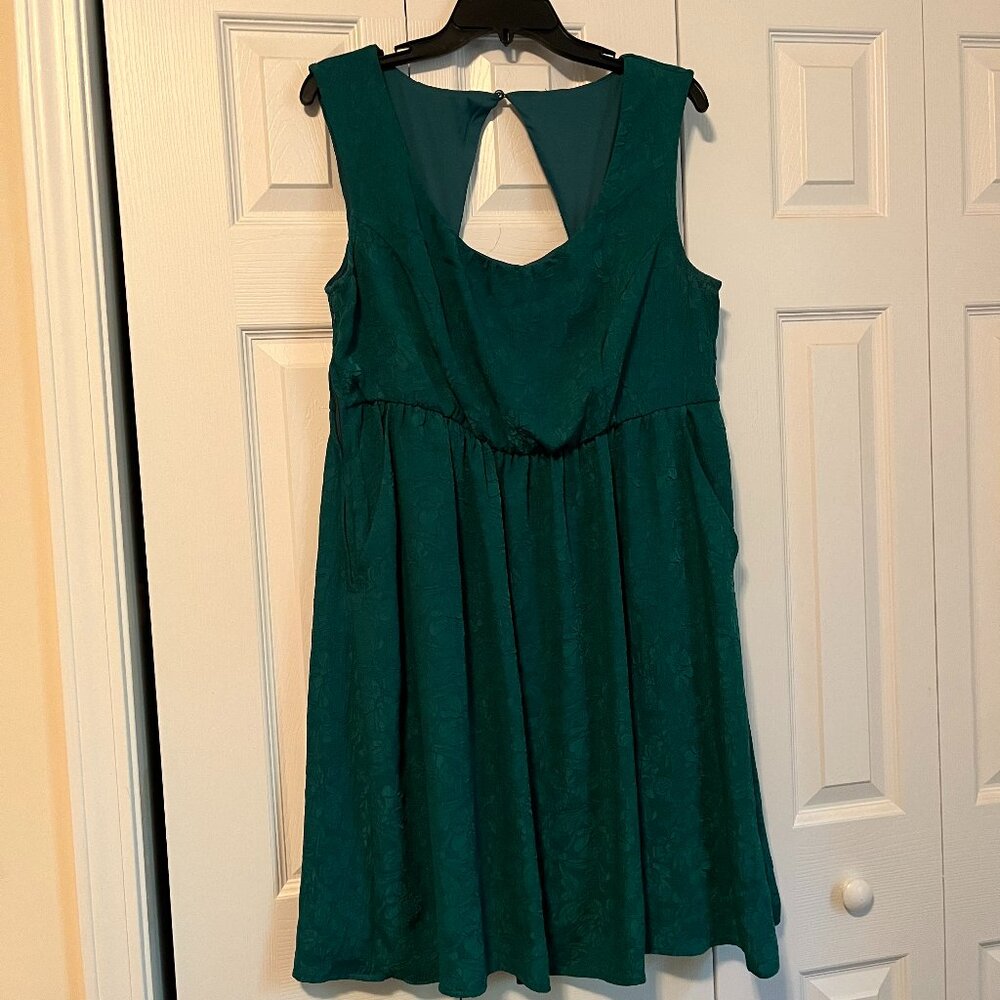 Dress - Picture 1 of 5